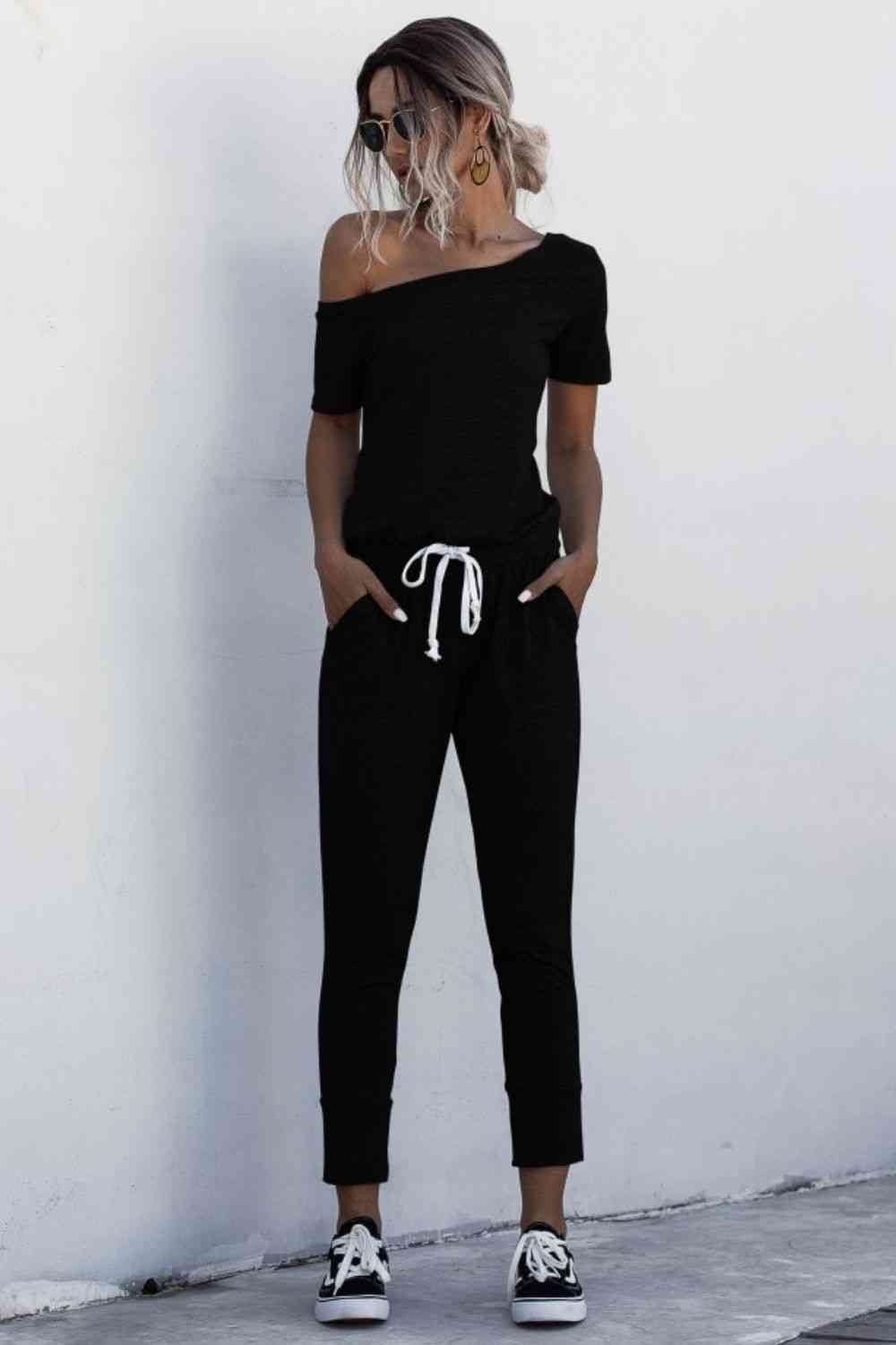 Stilla | Halsbundet Jumpsuit Med Lommer