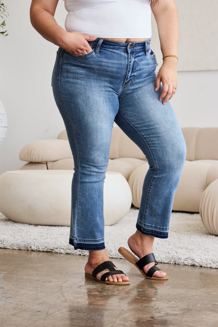Stilla | Blå Full Size Release Hem Cropped Bootcut Jeans