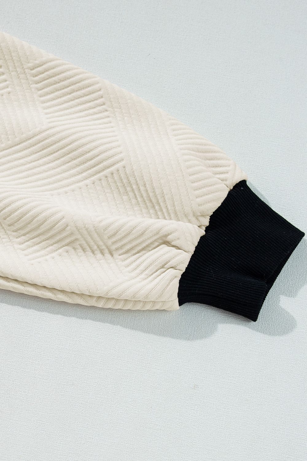 Stilla | Sweatjakke med lange ærmer og tekstureret kontrast