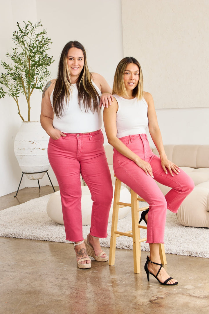 Stilla | Crop Dylan Full Size Mavekontrol Høj Talje Raw Hem Jeans