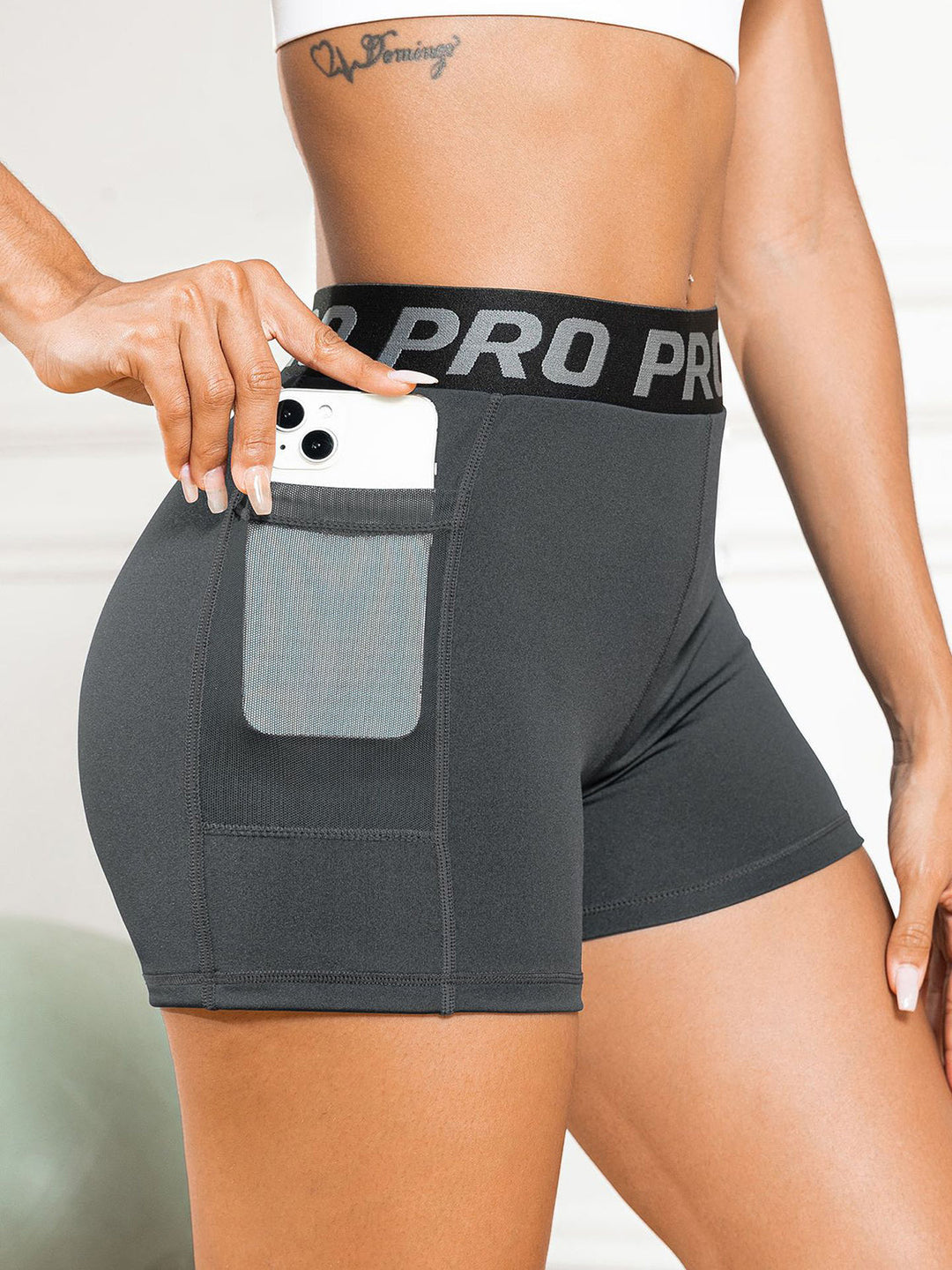 Stilla | Talje Active Shorts med Lommer