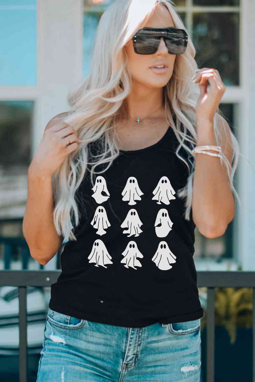 Stilla | Neck Ghost Graphic Tank Top