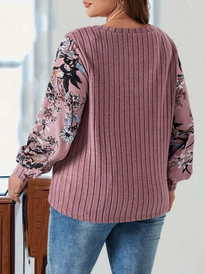 Stilla | Størrelse T-shirt med lange ærmer og V-udskæring