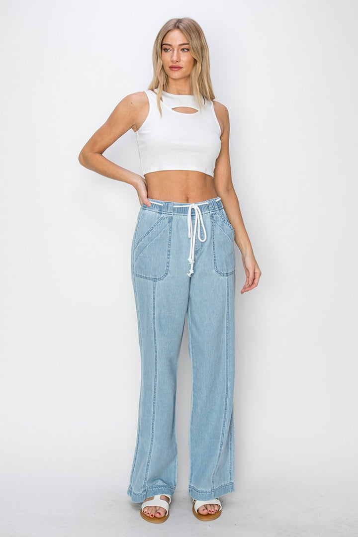 Stilla | High Rise Straight Jeans