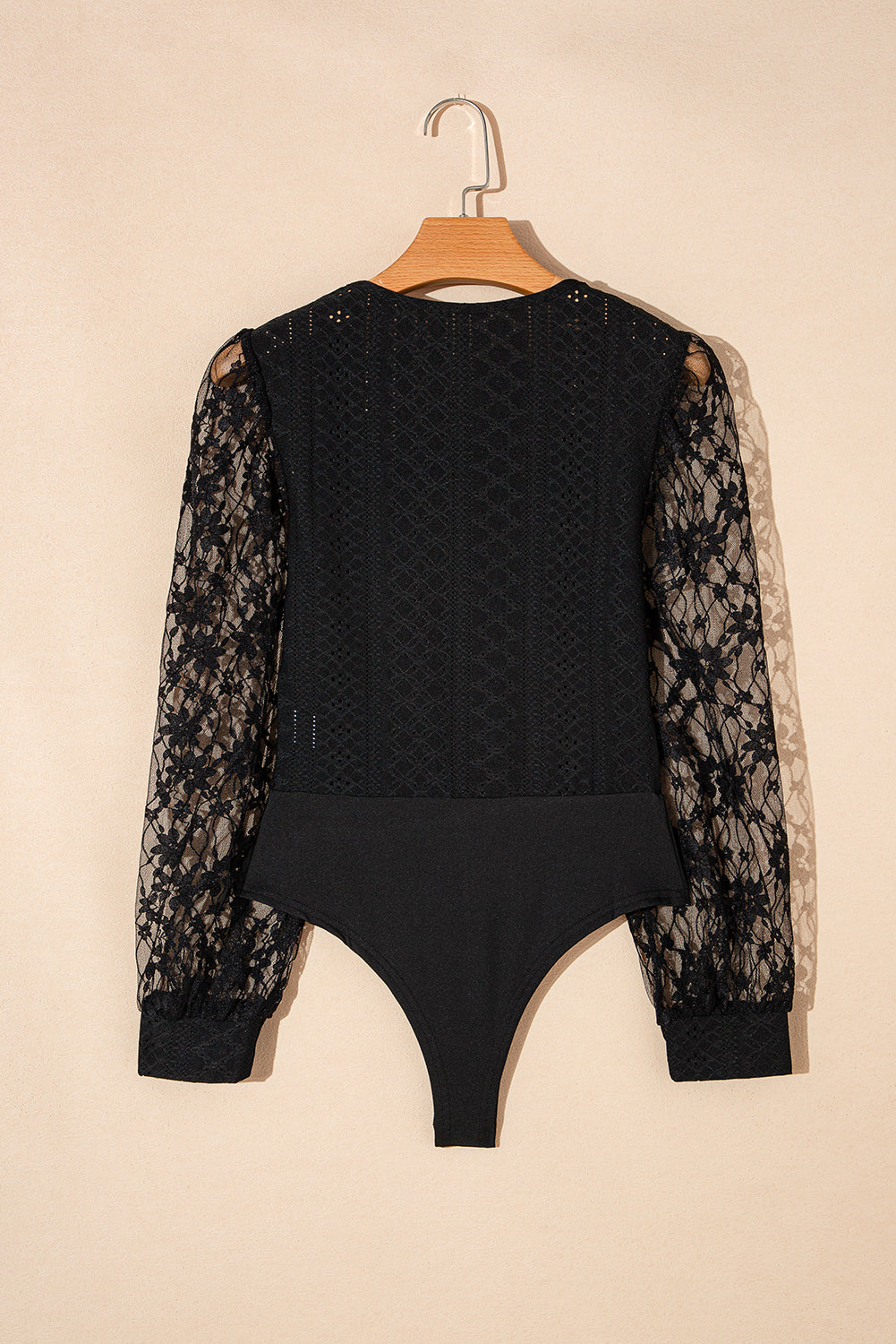 Stilla | Spids-langærmet-bodysuit