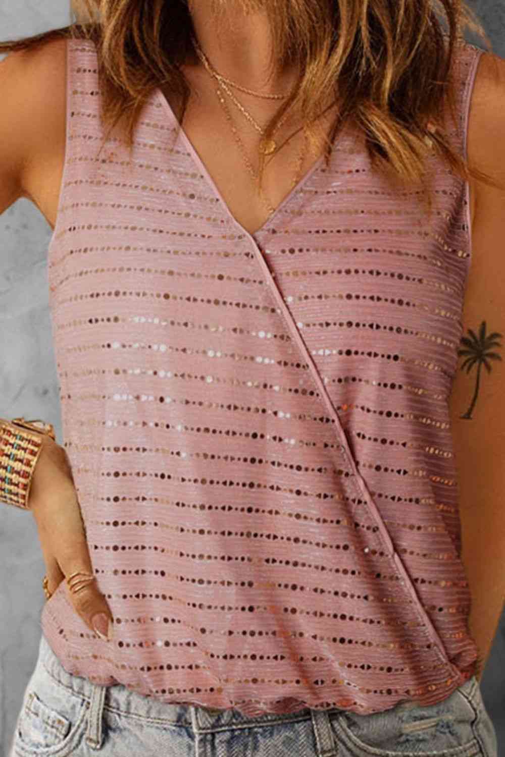 Stilla | Surplice Bred Skulderærmeløs Bodysuit
