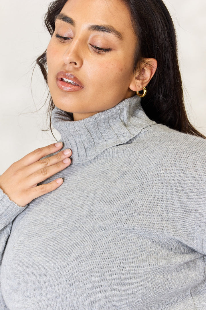 Stilla | Full Size Turtleneck Langærmet Slids Sweater