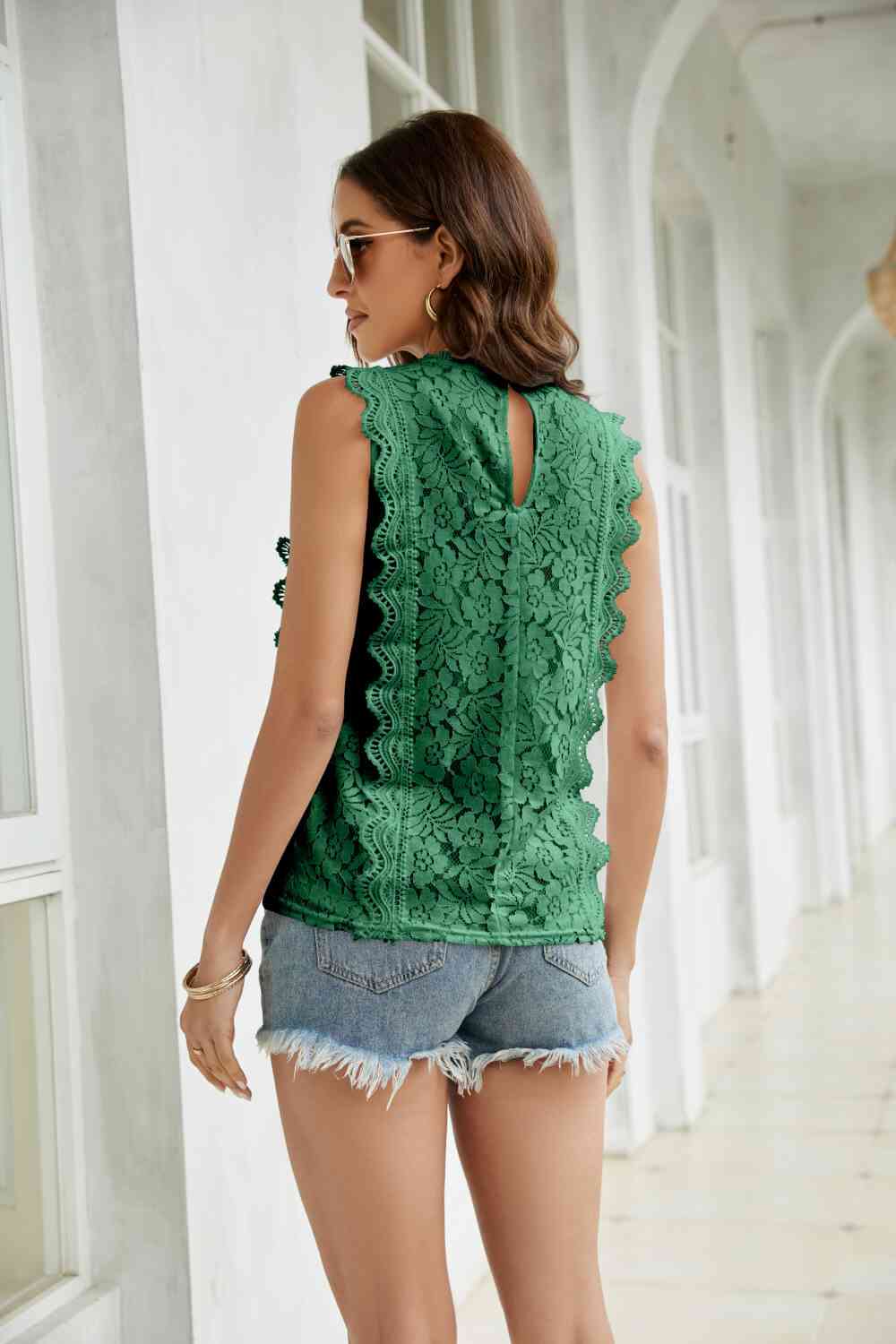 Stilla | Scalloped Keyhole V-hals Tank