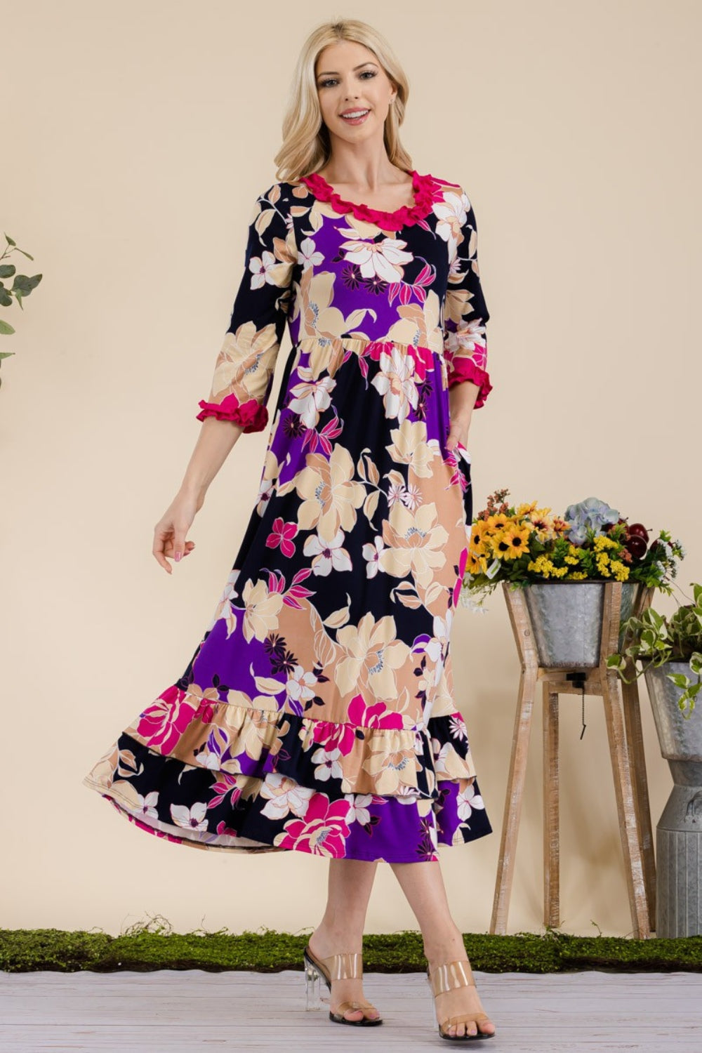 Stilla | Plus Size Blomster Ruffle Midi Kjole