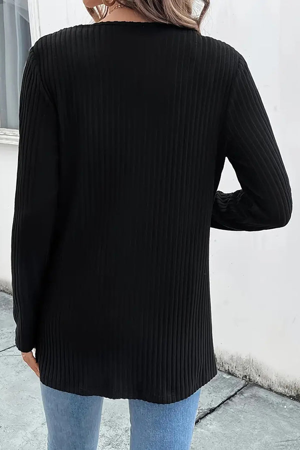 Stilla | Boho Strik Cardigan med Blomsterdetalje og Lange Ærmer
