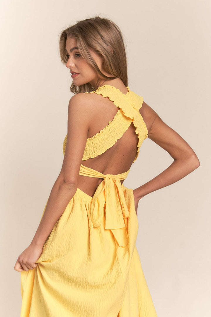 Stilla | Texture Crisscross Bagbindet Smocked Maxi Kjole