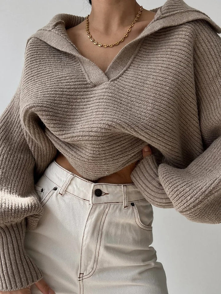 Stilla | Cozy Strikket Sweater med Lanterneærmer og Åben Krave