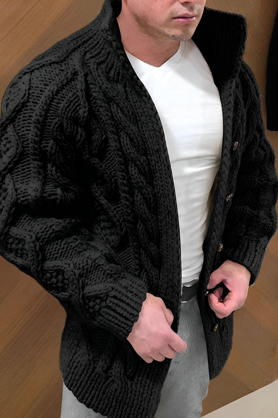Stilla | Varm Strikket Cardigan Med Flettemønster
