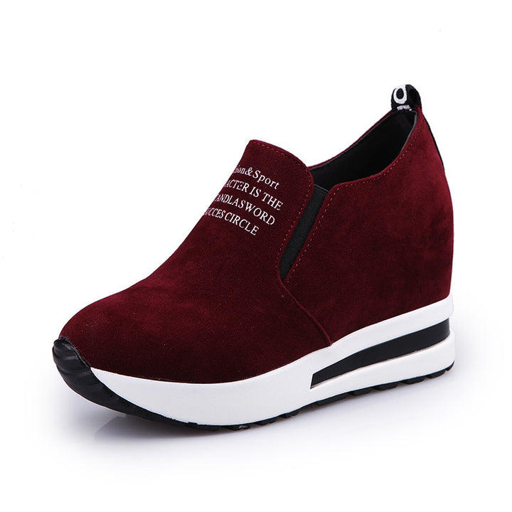 Dame nan kilehæls-sneakers med velourlook og elastiske indsatser Skovae