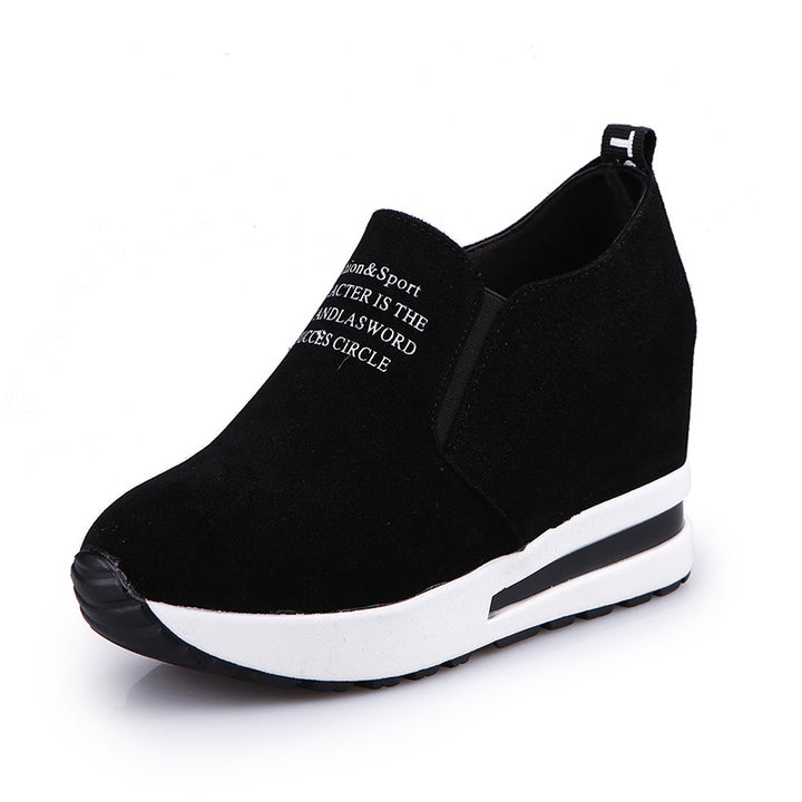 Dame nan kilehæls-sneakers med velourlook og elastiske indsatser Skovae