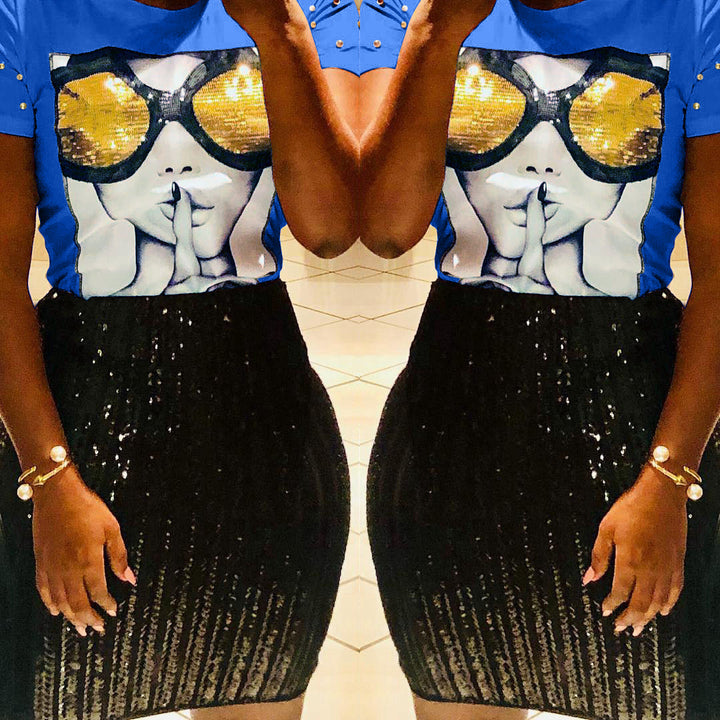 Dame Glamourøst T-Shirt med glimmermotiv og modiske detaljer Stilla