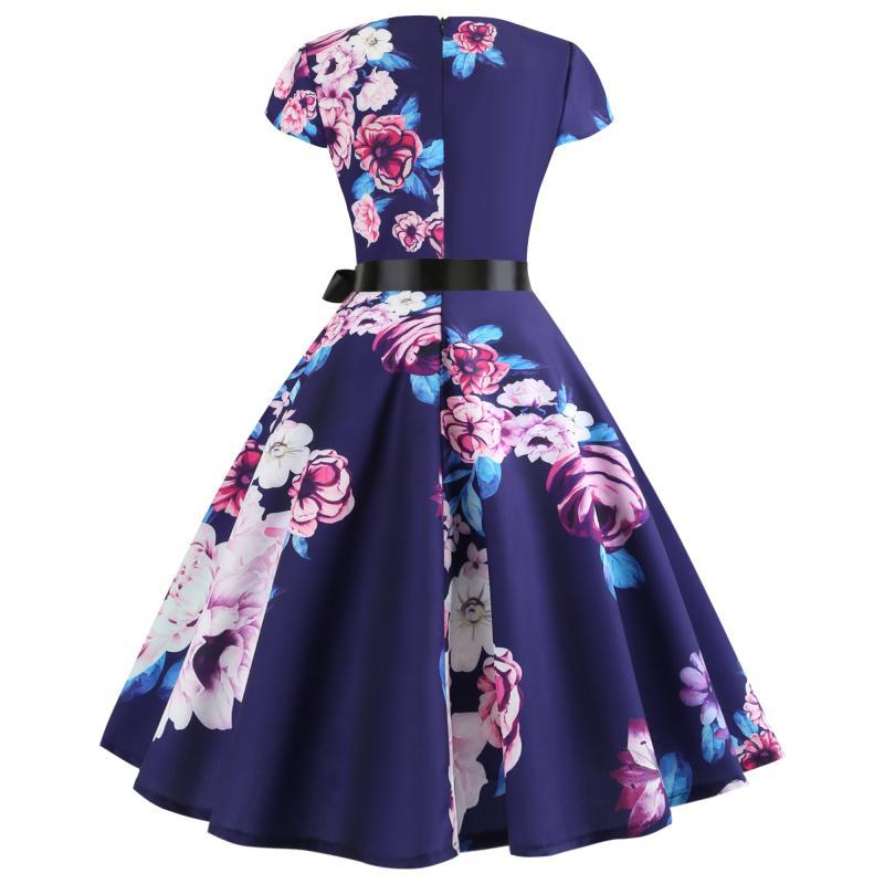 Kvinders Rund Hals Midi Kjole med Blomsterdesign og Udsvinget Nederdel Stilla