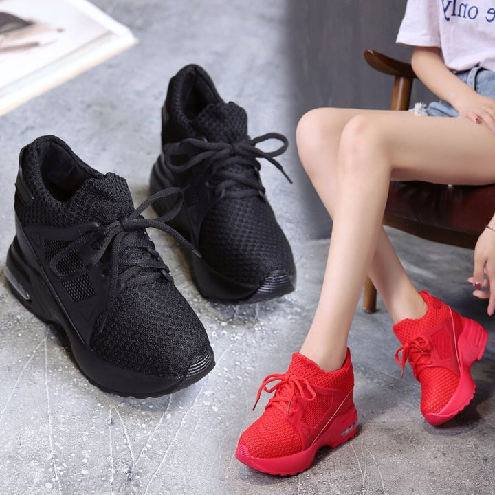 Dame fashionable luft hul sneakers med høj komfortniveau og skridsikker sål Stilla