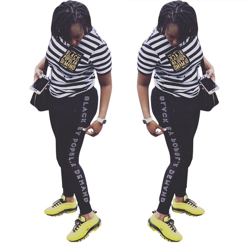 Dame Sporty T-shirt og leggings sæt med iøjnefaldende skrift Stilla