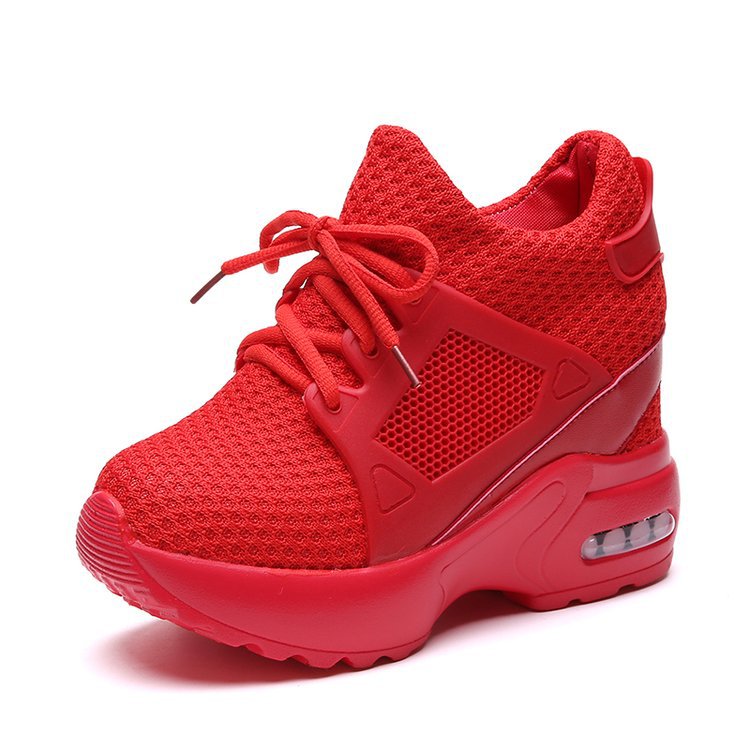 Dame fashionable luft hul sneakers med høj komfortniveau og skridsikker sål Stilla