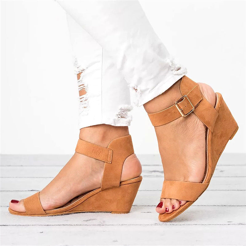 Kvinder Wedge-sandaler med justerbar rem og elegance spænde Stilla