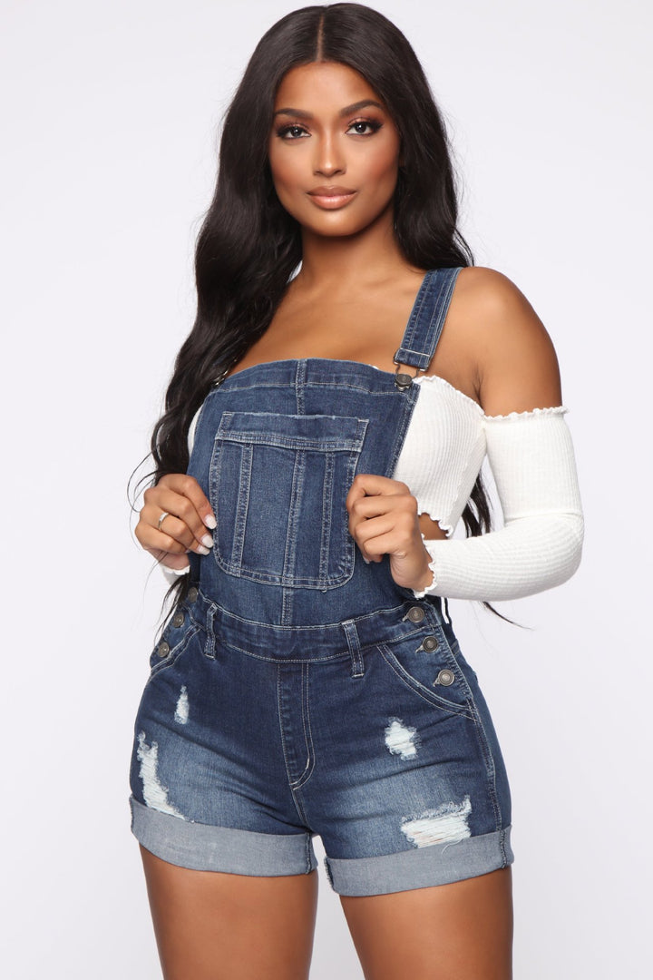 Dame Casual Jeans-Shorts med justerbare stropper og Used-Look Stilla