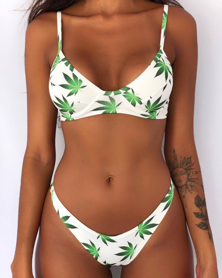 Dame bikini-sæt med innovativt design og trendy farveforløb Stilla