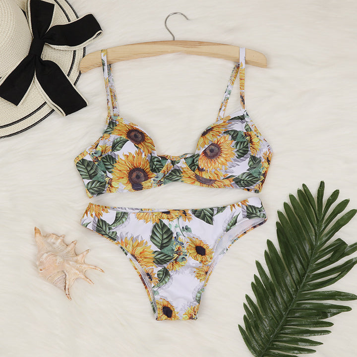 Dame bikini-sæt med innovativt design og trendy farveforløb Stilla