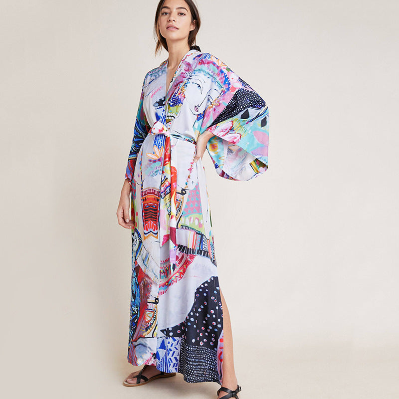 Dame lang strandkimono med farverige mønstre Stilla