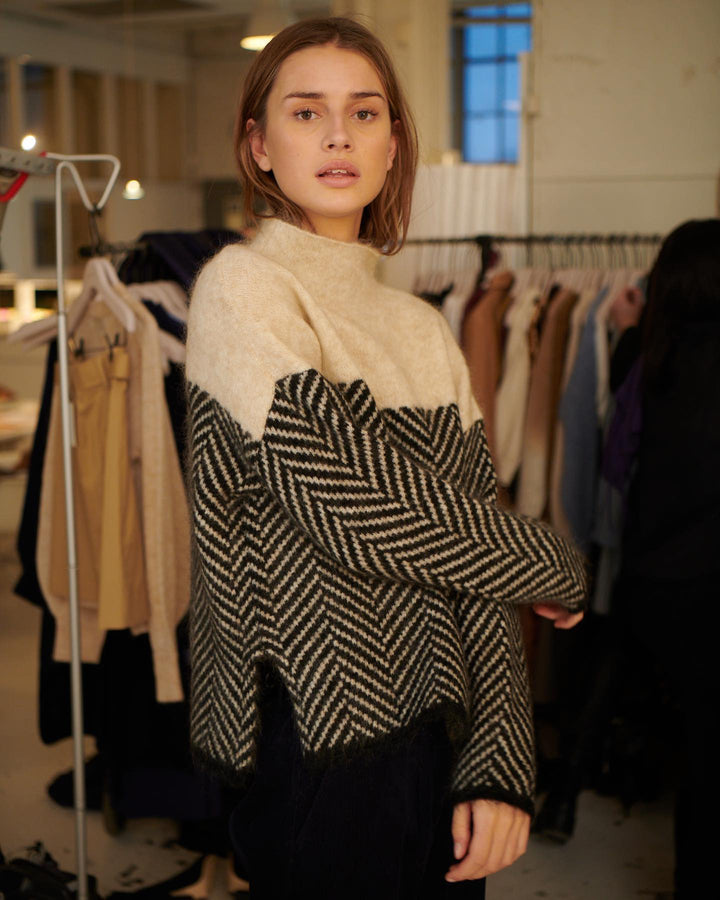 Stilla | Pullover med rullekrave af bomuld