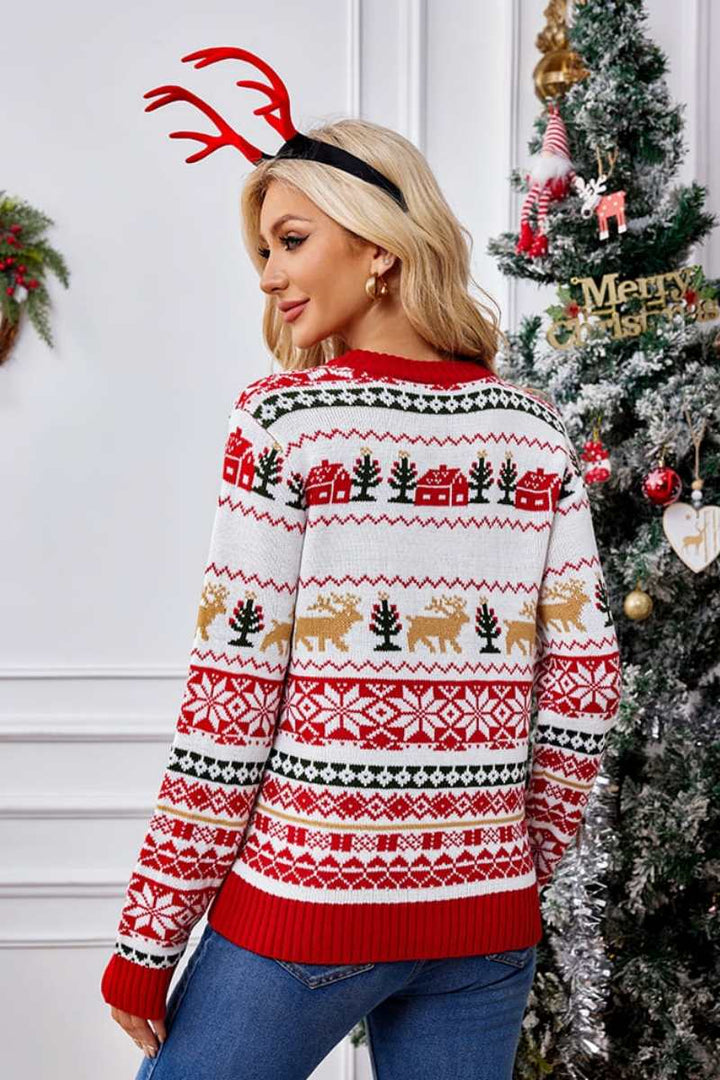 Stilla | Juleagtig rundhalset broderet strikbluse
