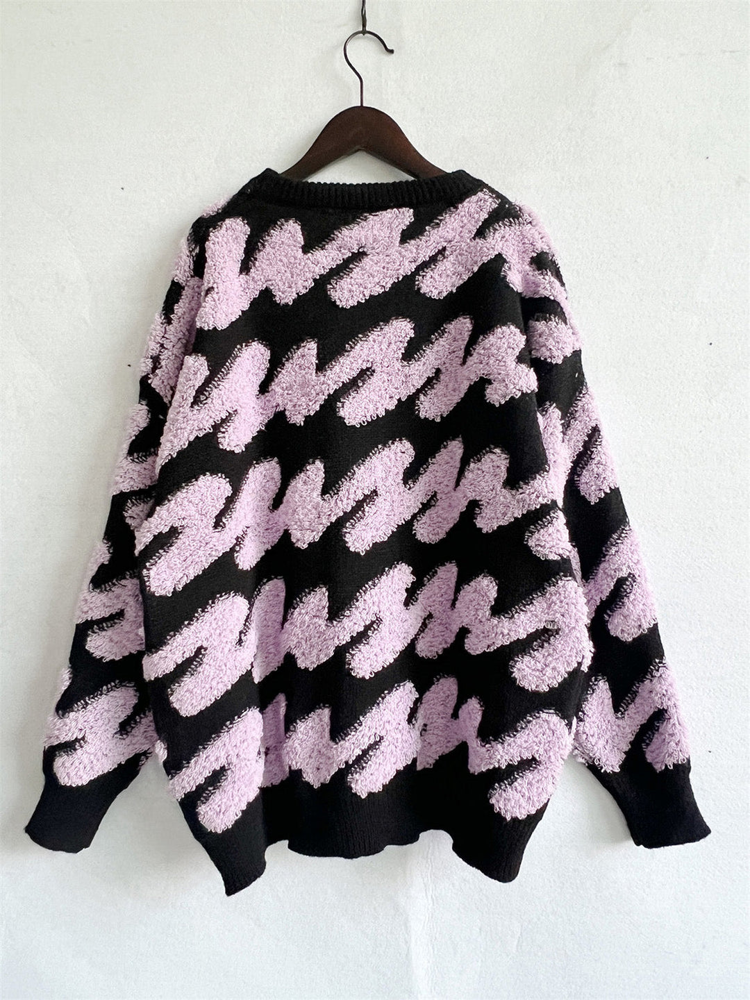 Stilla | Stribet Droppet Skulder Sweater