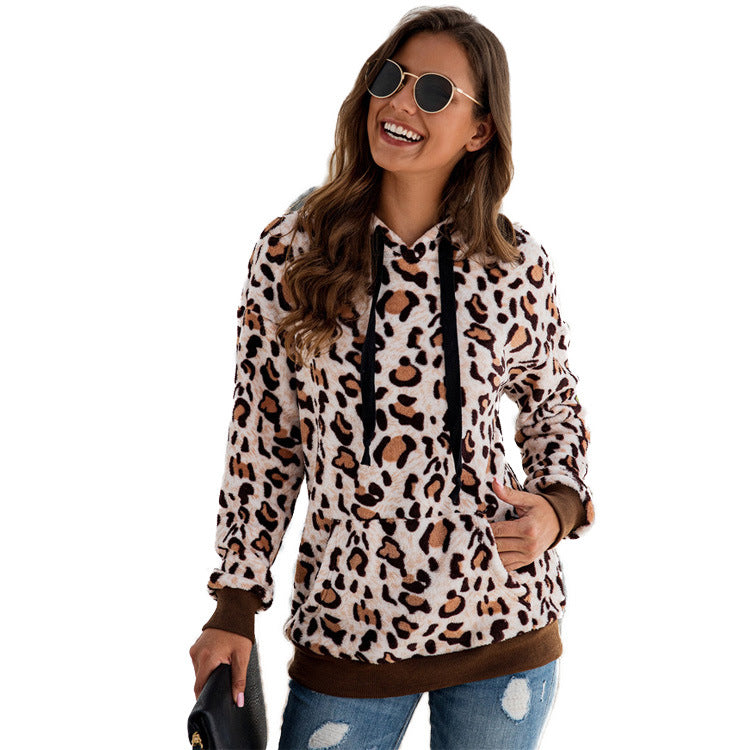 Dame Krammende Hoodie med leopardmønster og kængurulomme Stilla