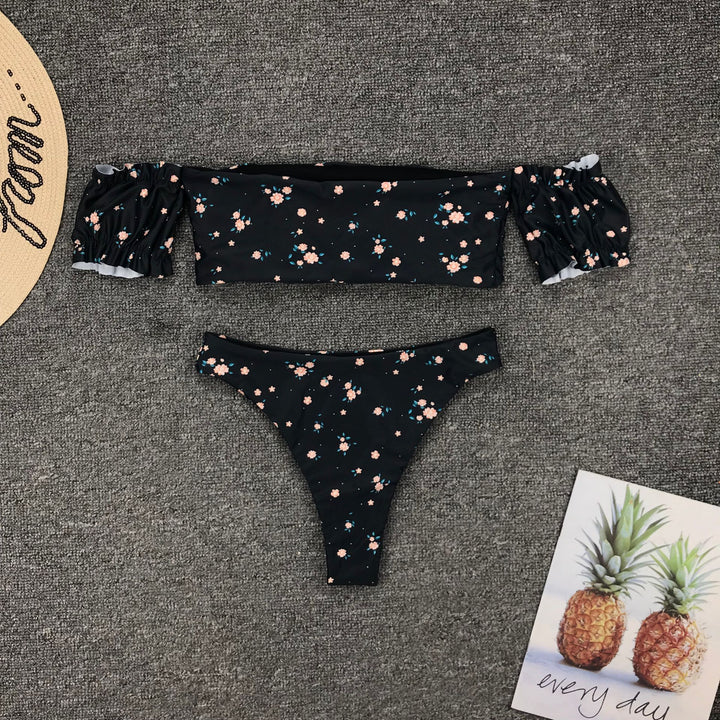 Dame bikini-sæt med romantisk blomsterdesign og stilfulde puffærmer Stilla