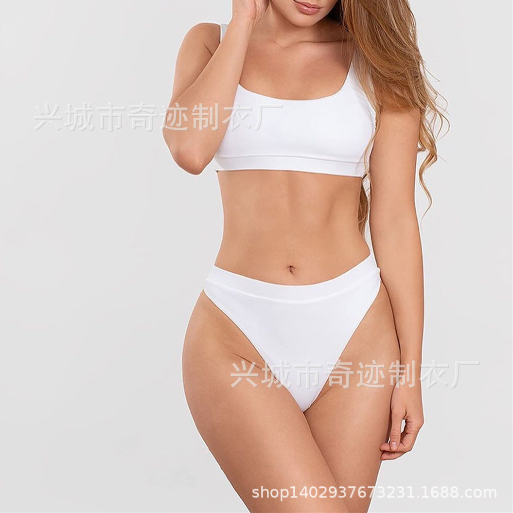 Dame bikini-sæt med minimalistiske stropper og høj benudskæring Stilla