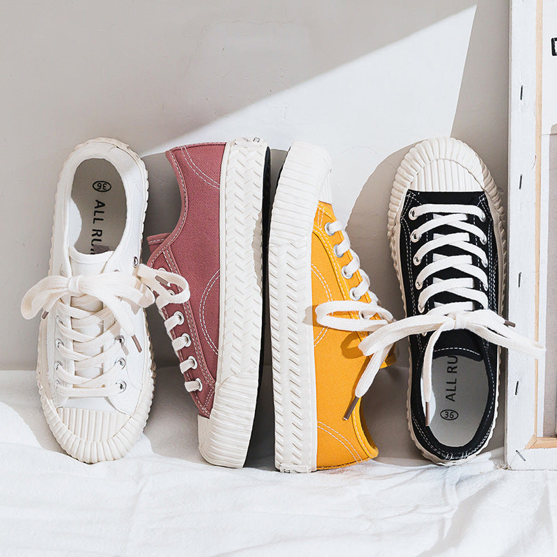 Dame fritids sneakers med skridsikker gummisål og klassisk overmateriale Stilla