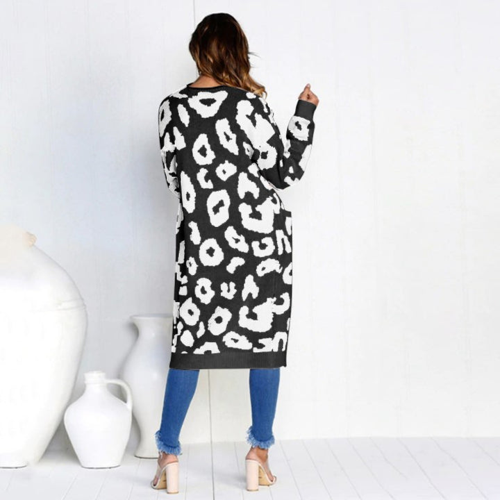 Kvinders chunky strik cardigan med dyreprint og praktiske lommer Stilla