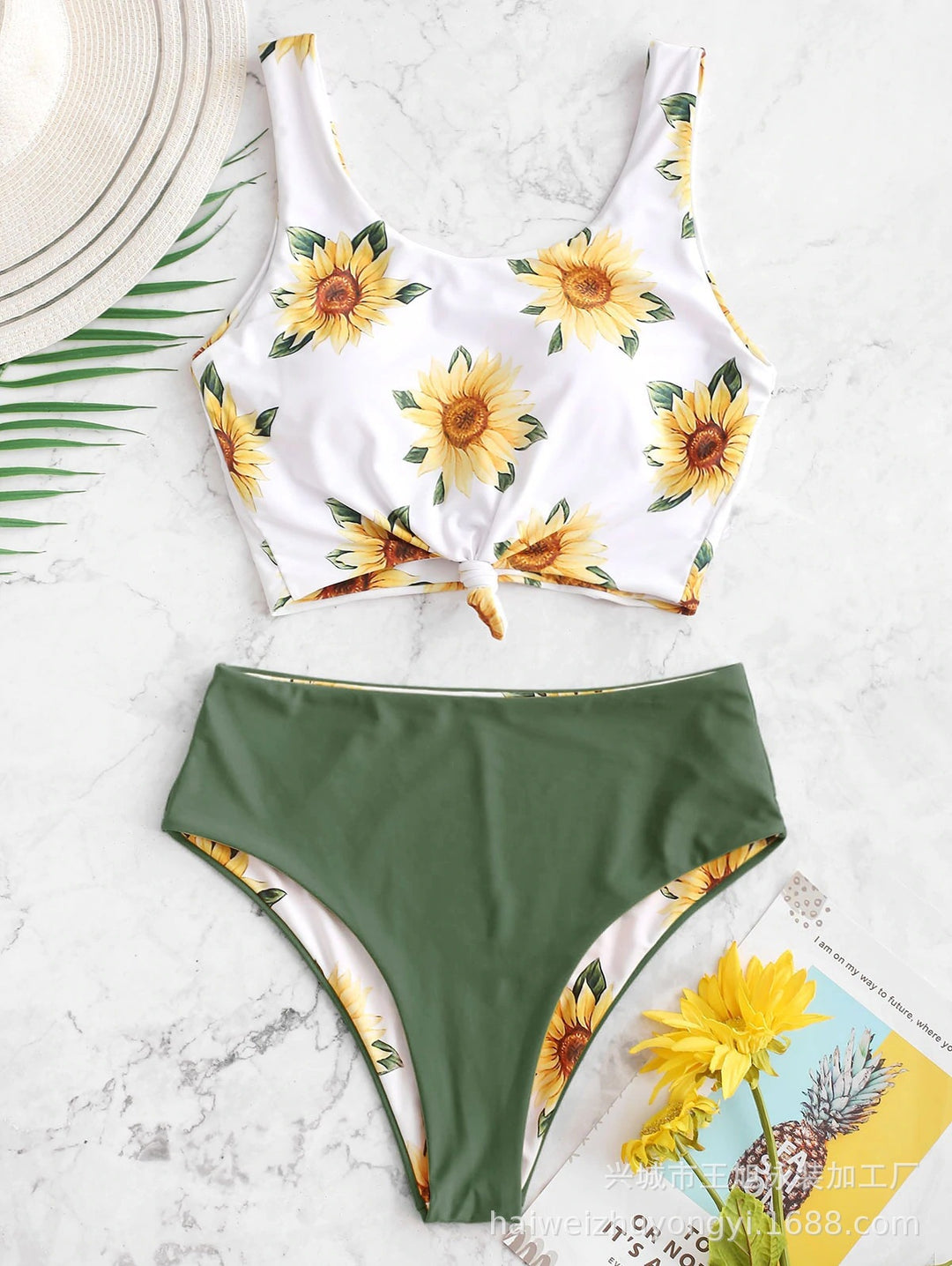 Dame Bikini-sæt med blomstret crop-top og højskårne panties Stilla