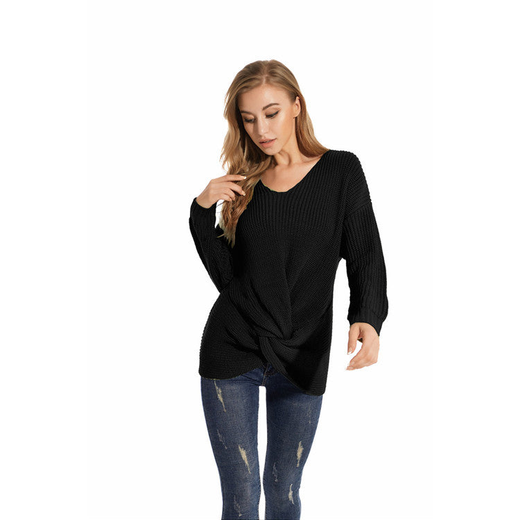 Dame strikbluse med elegant omslagdesign og afslappet snit Stilla
