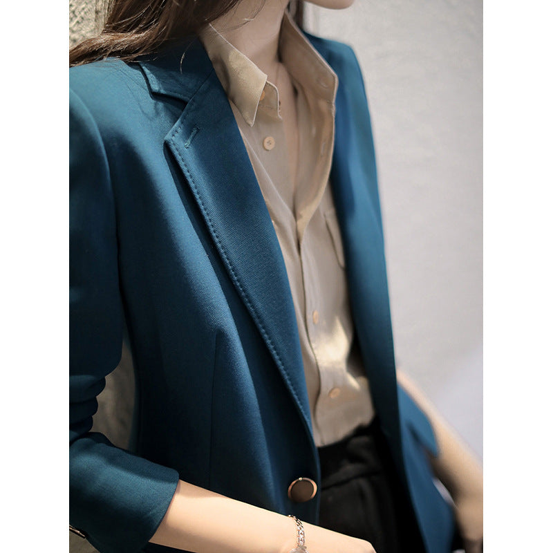 Dame elegant blazer med smalt snit og højkvalitets knapdetaljer Stilla