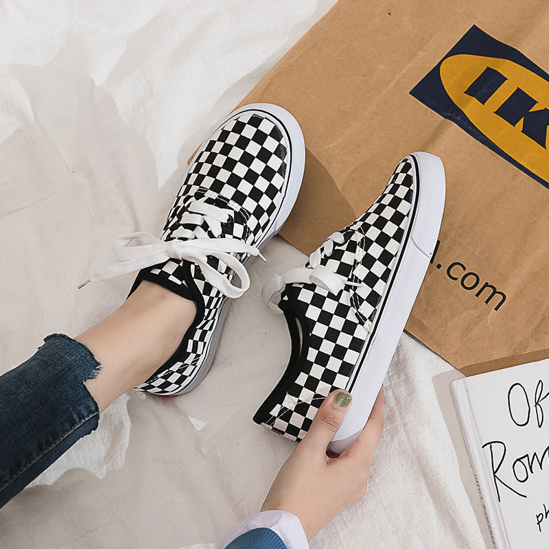 Dame Slip-On Sneakers med moderne skakbræt mønster og skridsikker sål Stilla