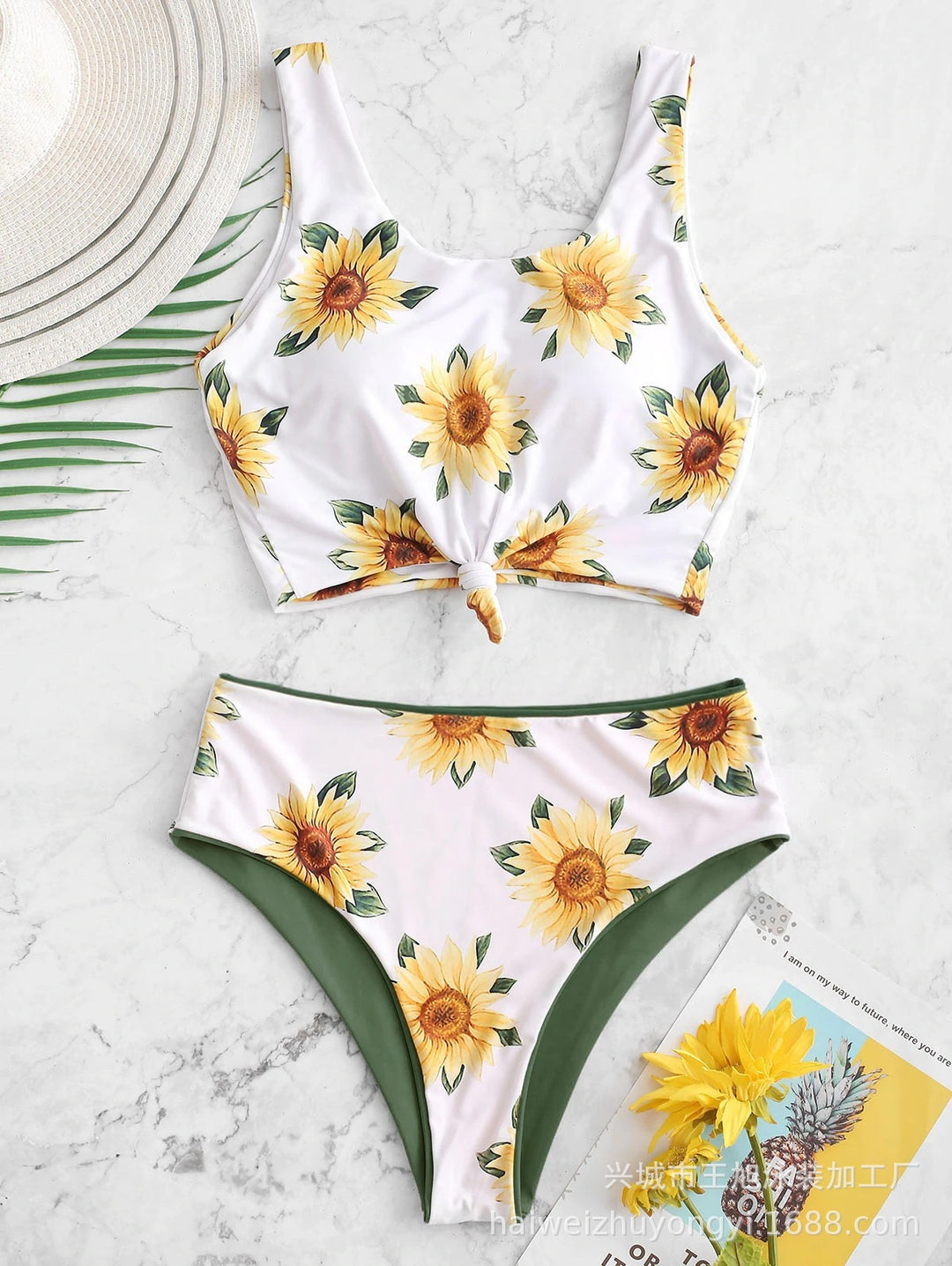 Dame Bikini-sæt med blomstret crop-top og højskårne panties Stilla