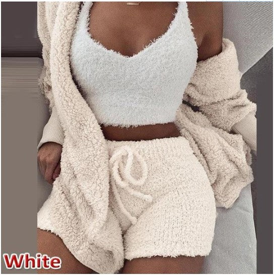 Femme Cozy To-delt Loungewear Sæt med bløde Strikkeshorts og Sweater Stilla