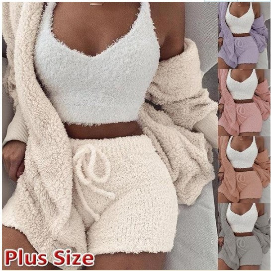 Femme Cozy To-delt Loungewear Sæt med bløde Strikkeshorts og Sweater Stilla