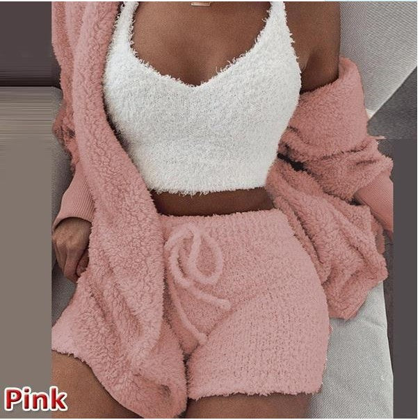 Femme Cozy To-delt Loungewear Sæt med bløde Strikkeshorts og Sweater Stilla