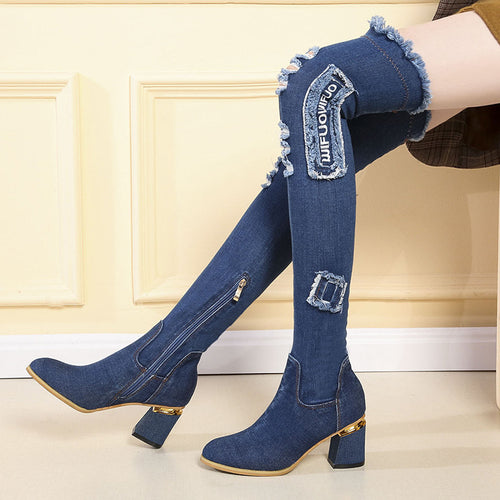 Dame Overkneestøvler i denim med smagfulde frynser og trendy dekorelementer Stilla