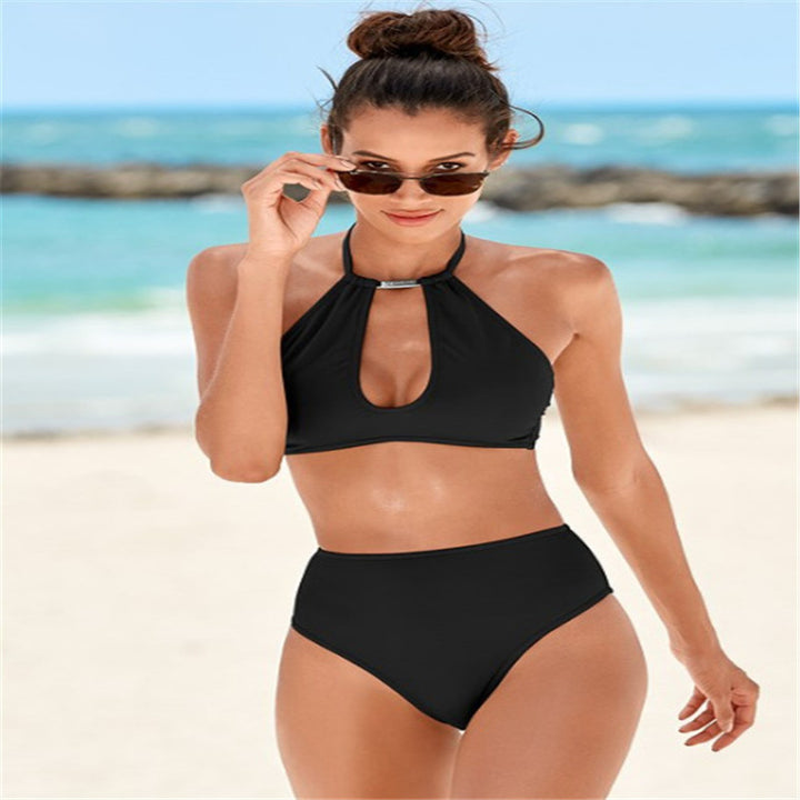 Dame Højskåret Bikini med elegant Halter-design Skovae