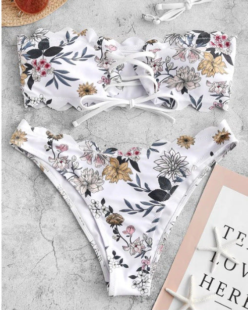 Dame Bandeau-bikini-sæt med blomsterdesign og moderne snøring Stilla