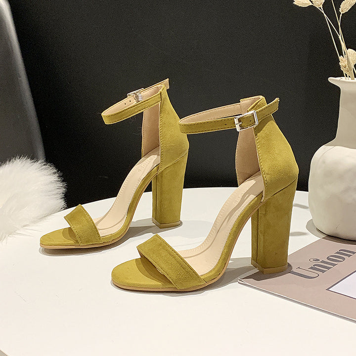 Dame High-Heel Sandaler med elegant remdesign og komfortabel blokhæle Stilla