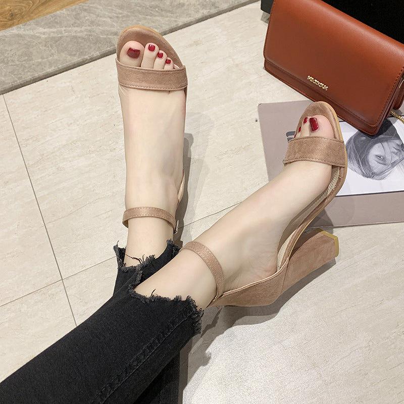 Dame High-Heel Sandaler med elegant remdesign og komfortabel blokhæle Stilla